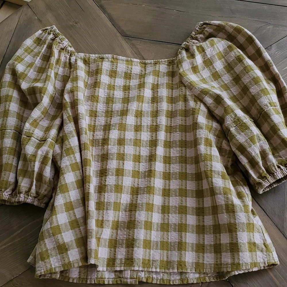 Universal Thread blouse. - Picture 4 of 4